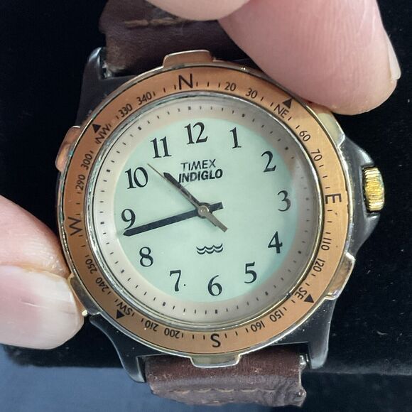 Vtg Timex Watch Men 38mm Indiglo Gold Tone Compass Bezel Leather New Battery - Picture 2 of 16